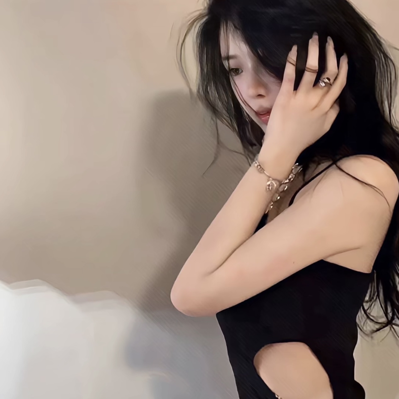 美女图片微信头像高清头像_美女图片微信头像真人背影