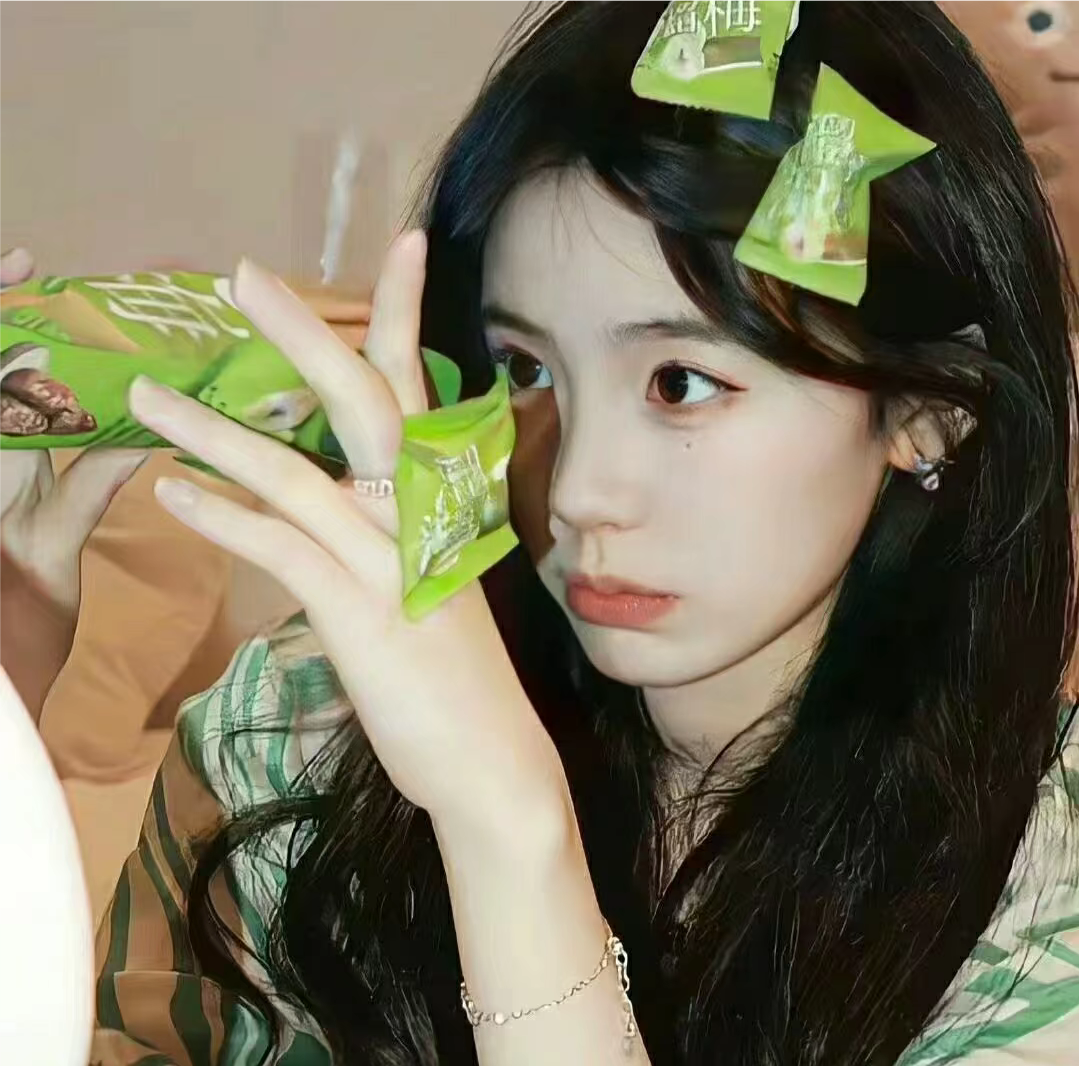 美女高雅造型_美女图片微信头像背影
