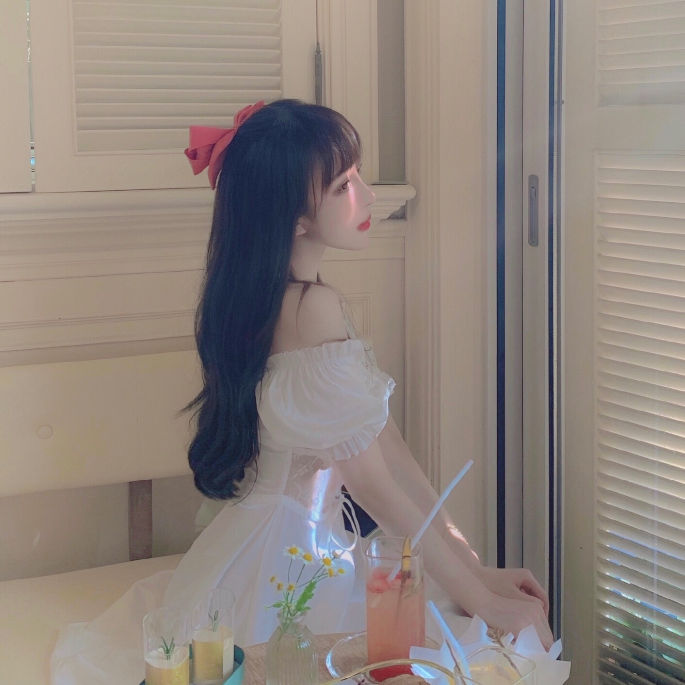 美女图片微信头像背影酷霸气_美女图片微信头像背影高清