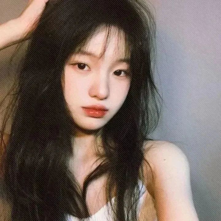 美女照片游泳卡通_美女照片游泳壁纸