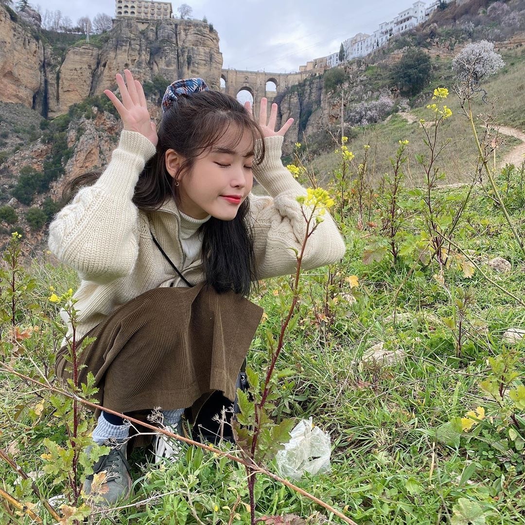 美女高雅造型_美女照片