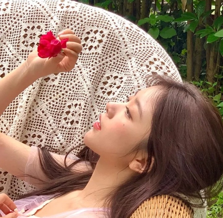 美女高雅造型_美女头像