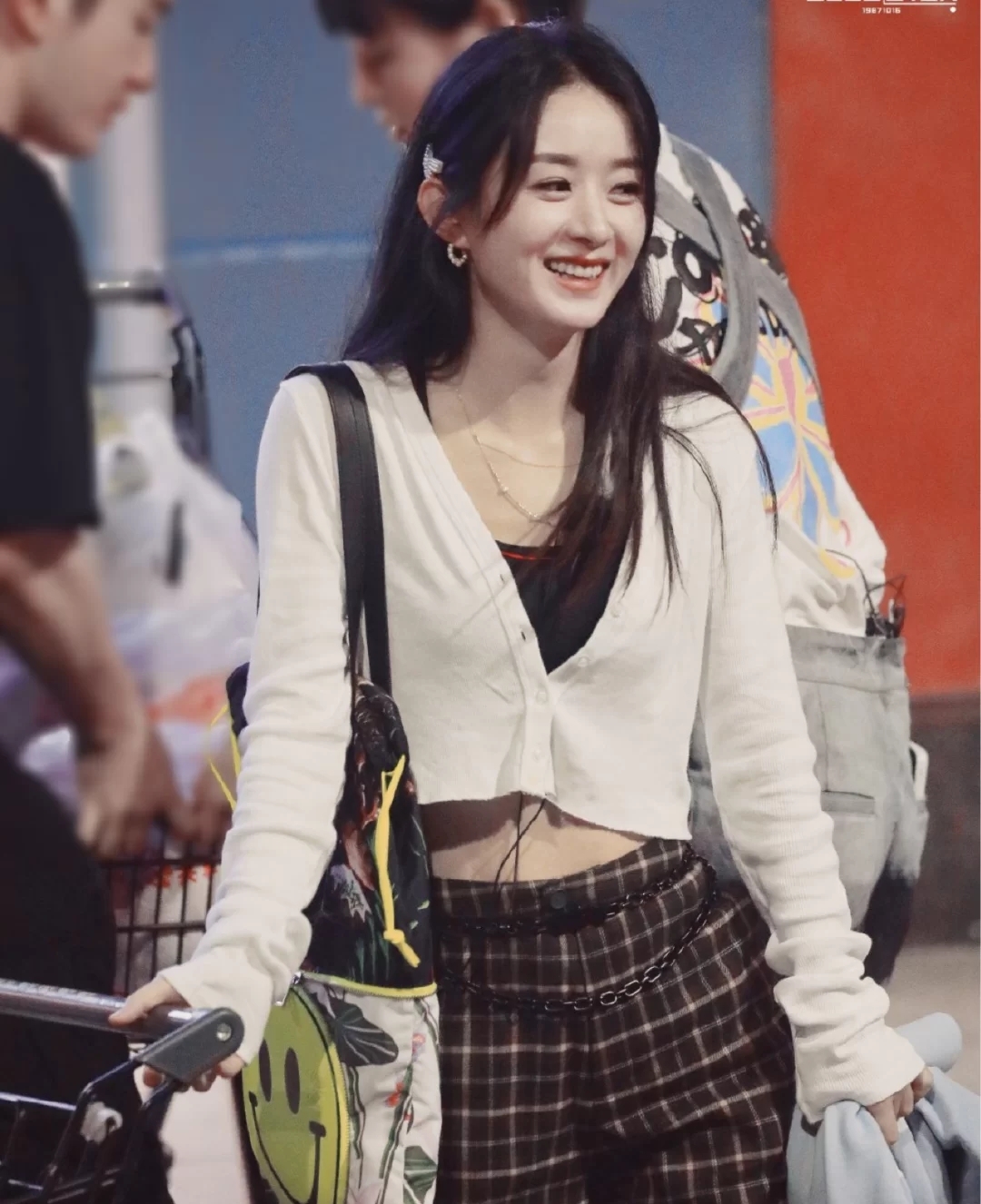 美女高雅造型_美女头像清新自然