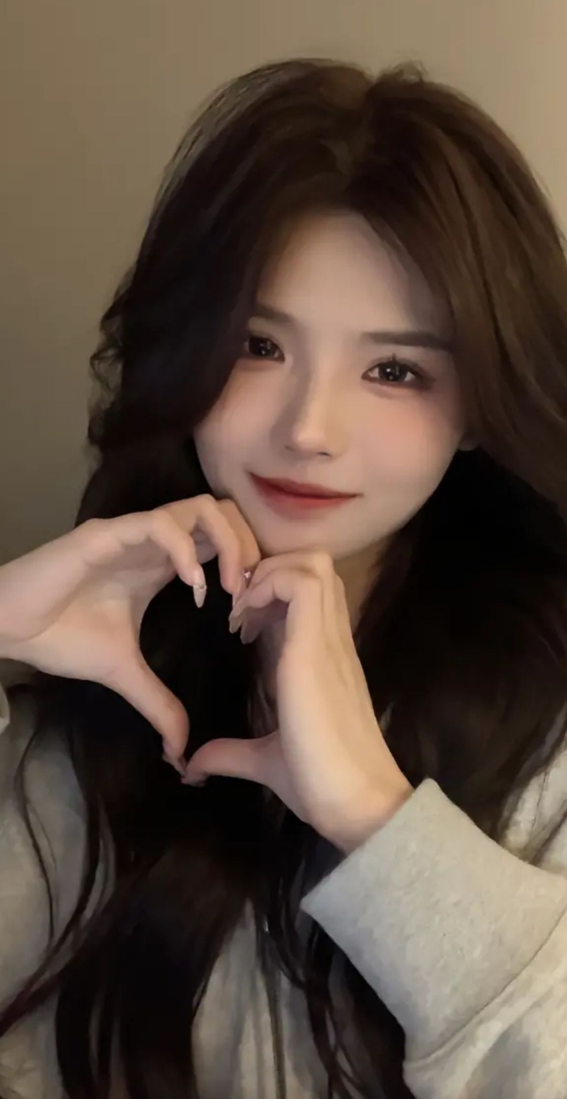 美女图片微信头像_美女壁纸手机壁纸