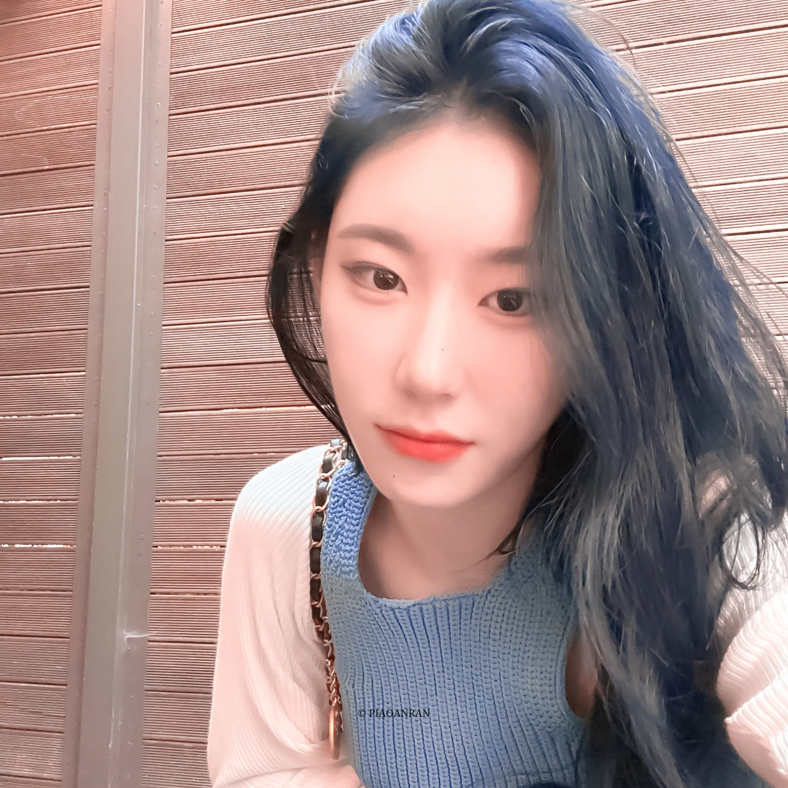 美女照片游泳写真壁纸_美女自拍