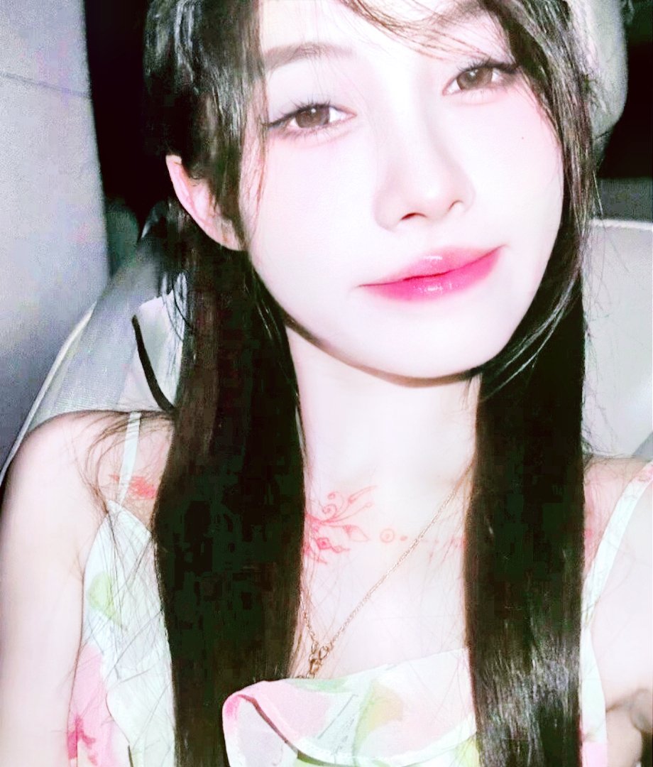 美女自拍_美女照片