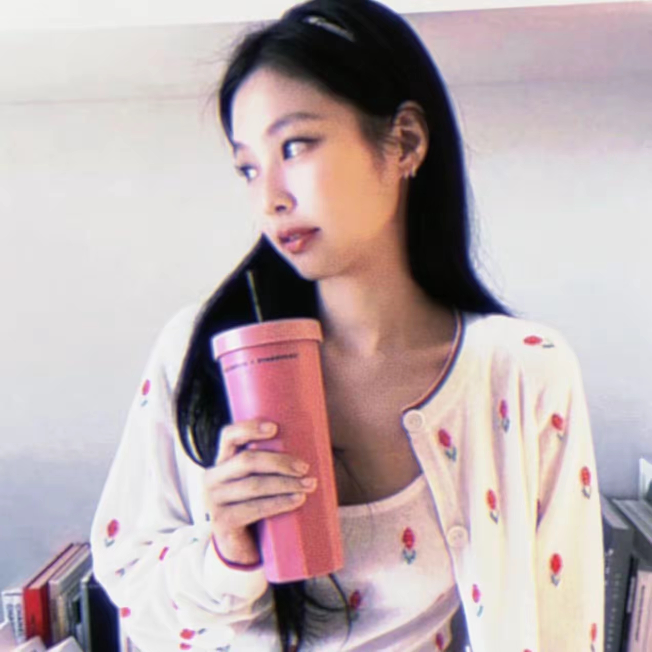 美女高雅造型_美女照片背影侧面唯美