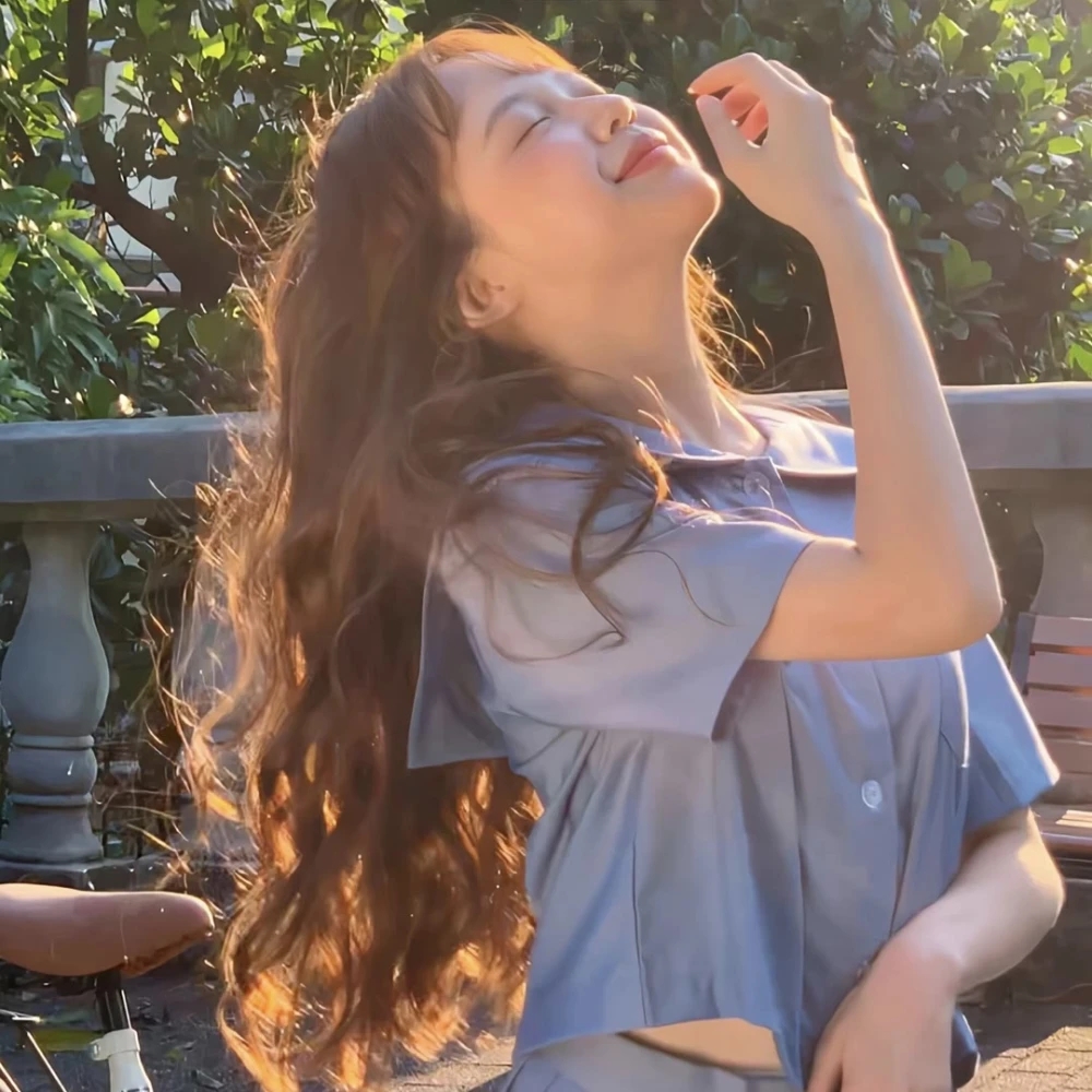 美女照片背影侧面唯美_美女照片真人图片背面