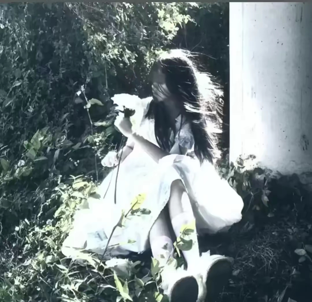 美女照片头像_美女高雅造型