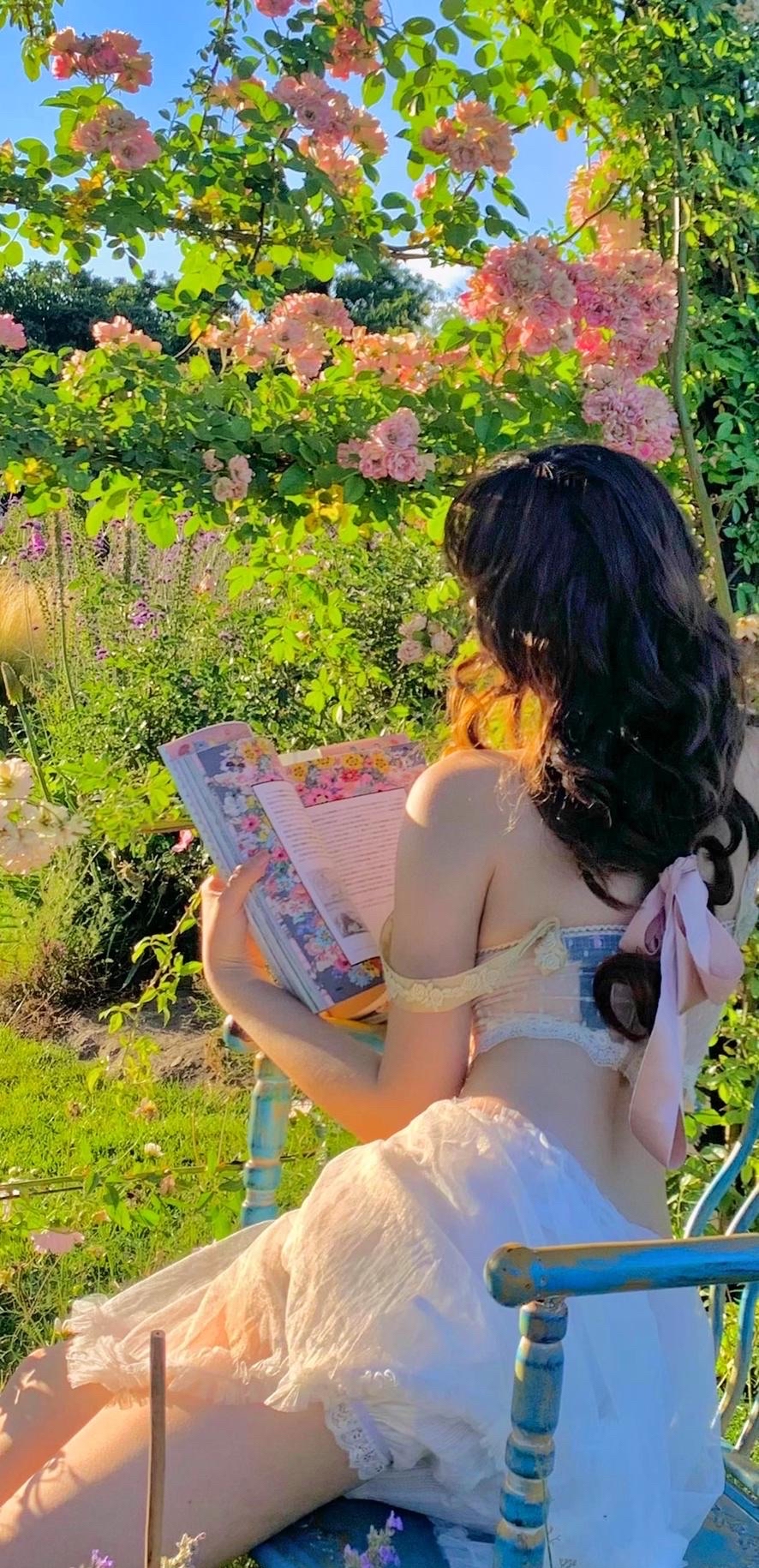 美女照片背影侧面唯美_美女壁纸手机壁纸