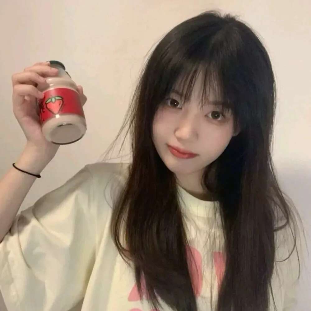 美女高雅造型_美女壁纸