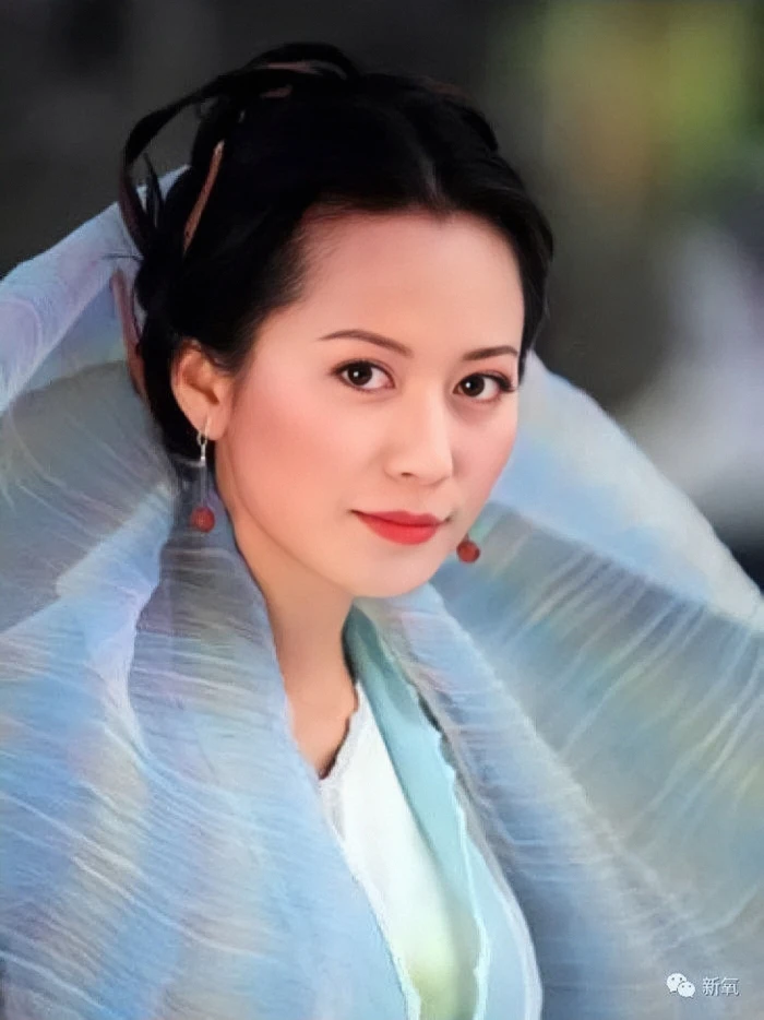 美女时尚街拍_美女头像真人