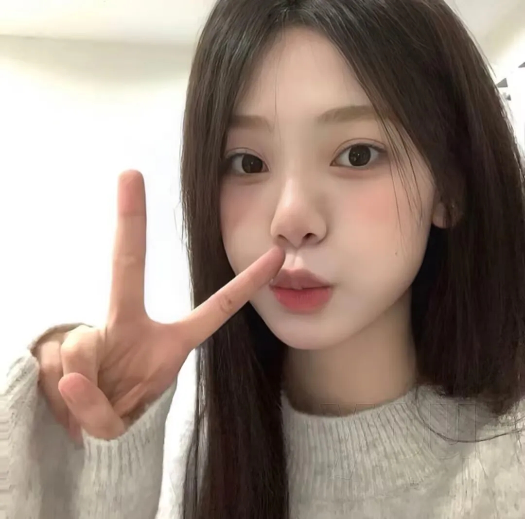找到了甜妹天菜滤镜选哪张做头像好看_美女自拍背影微信头像