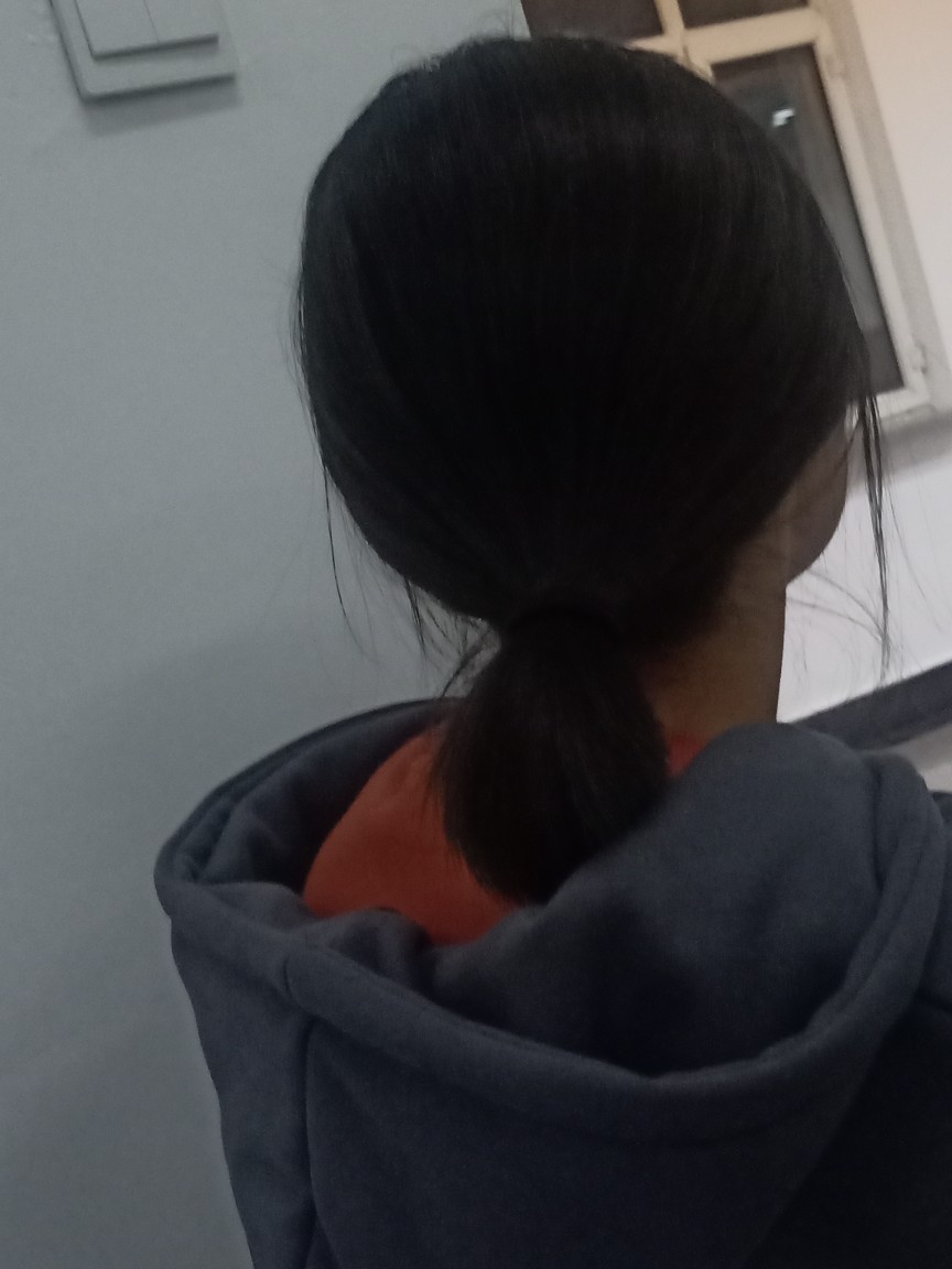 美女照片游泳写真壁纸_美女头像