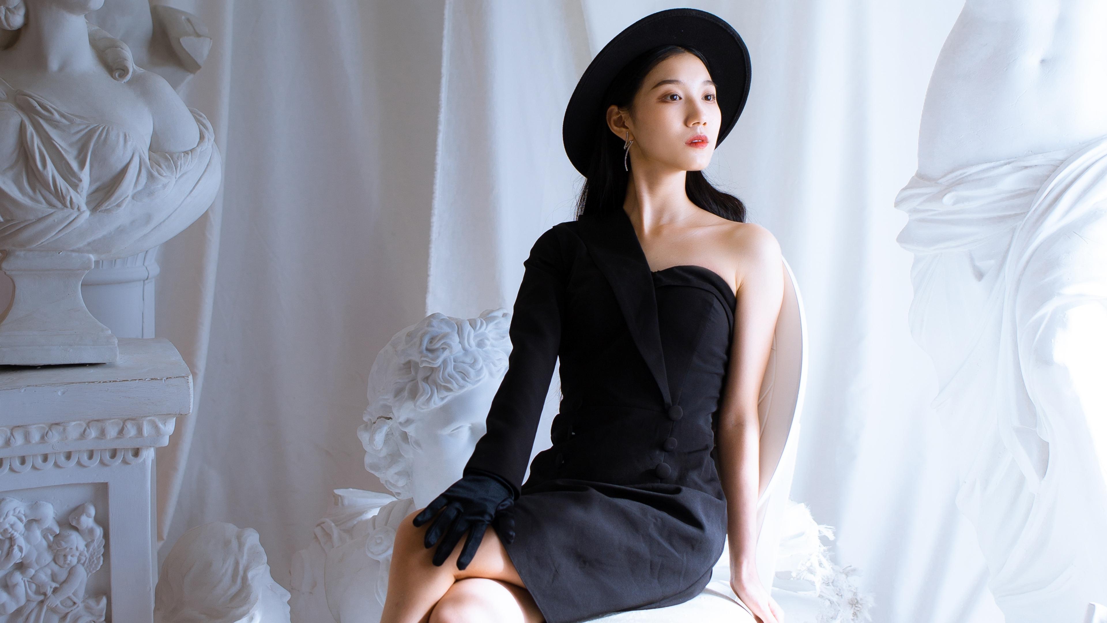 服装服饰模特人像_美女图片微信头像