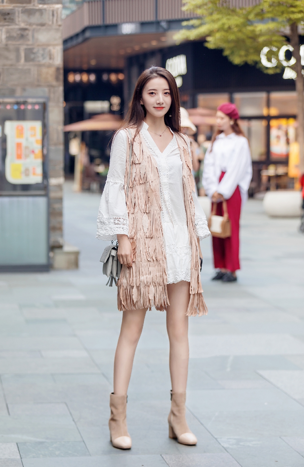 街拍潮流一张报纸搞定小红书_美女头像ins