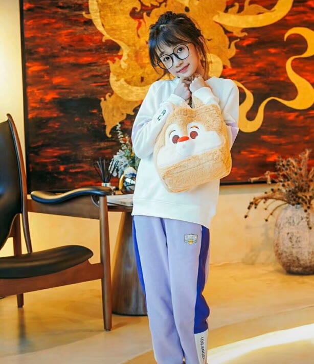 美女照片游泳中国_美女照片app