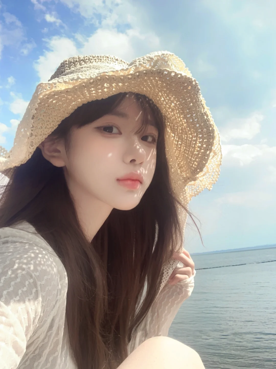 妇女节唯美感女性花海蝴蝶天空背景_美女图片微信头像背影酷霸气