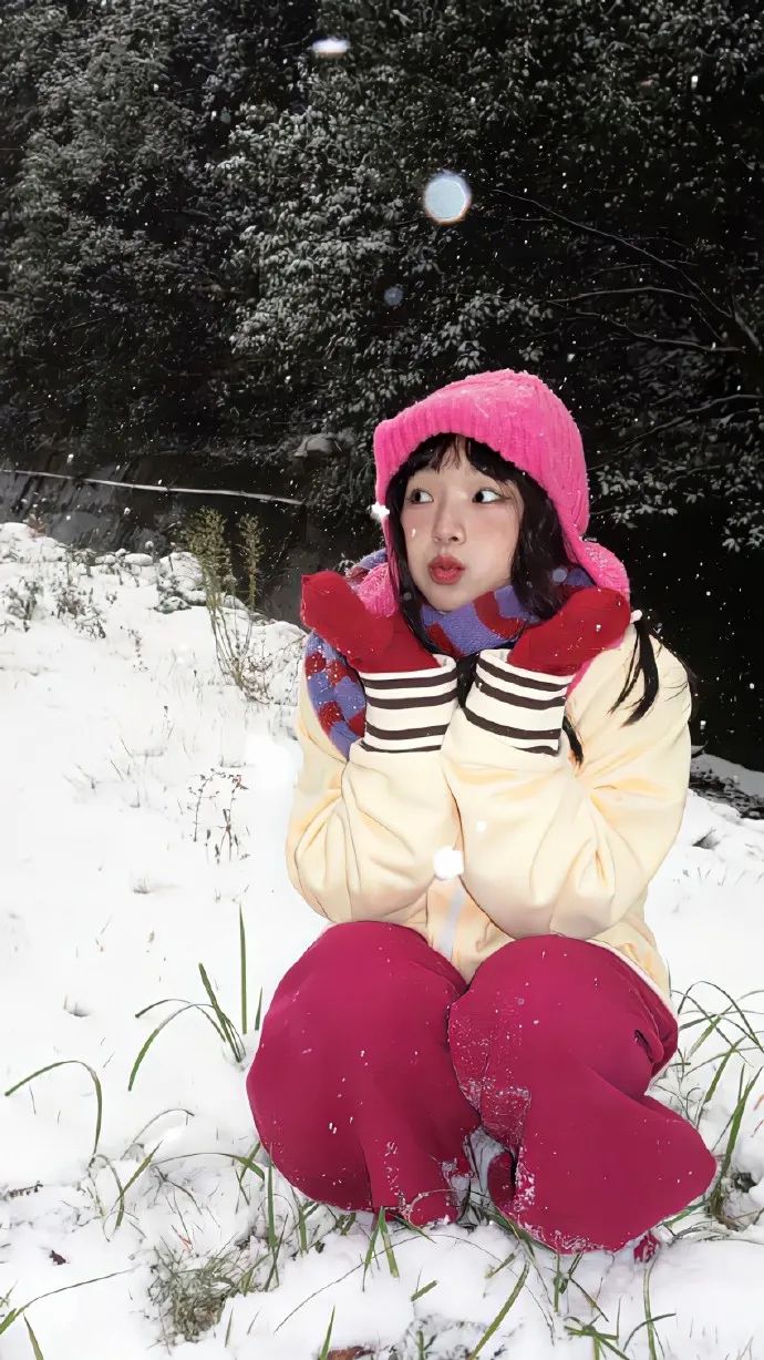 美女壁纸手机壁纸_美女头像真实自然2020