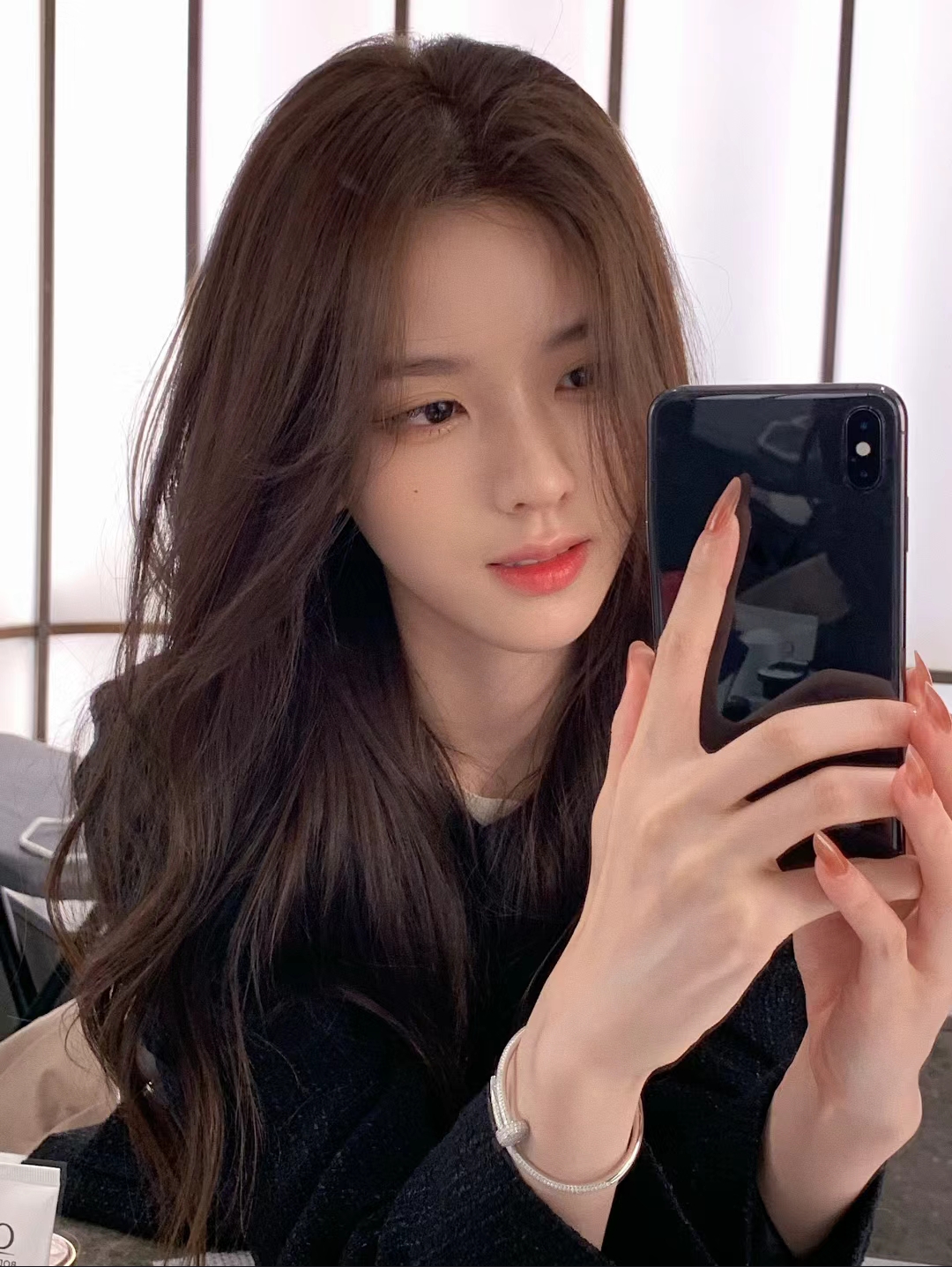 美女壁纸手机壁纸_美女头像甜美背影
