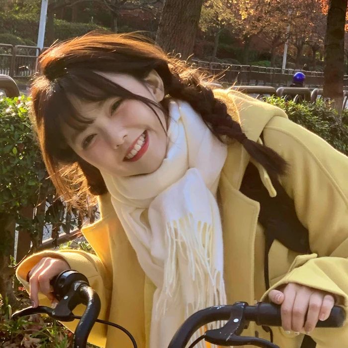 美女头像甜美_美女照片背影侧面唯美