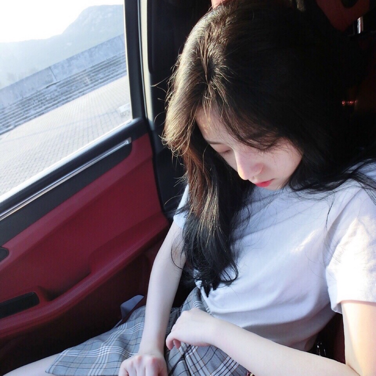 美女壁纸手机壁纸_美女头像真人头像可爱