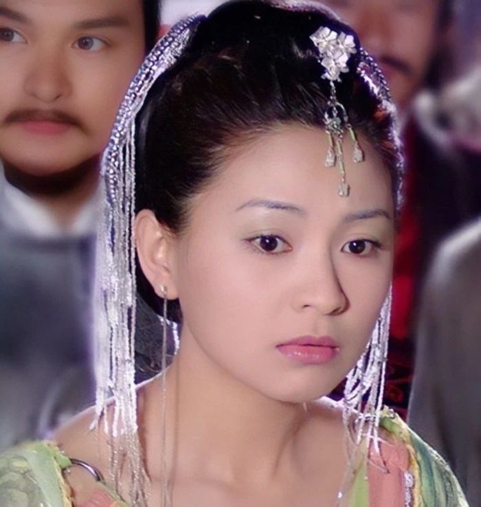 美女头像真人版好看_美女头像真人甜美