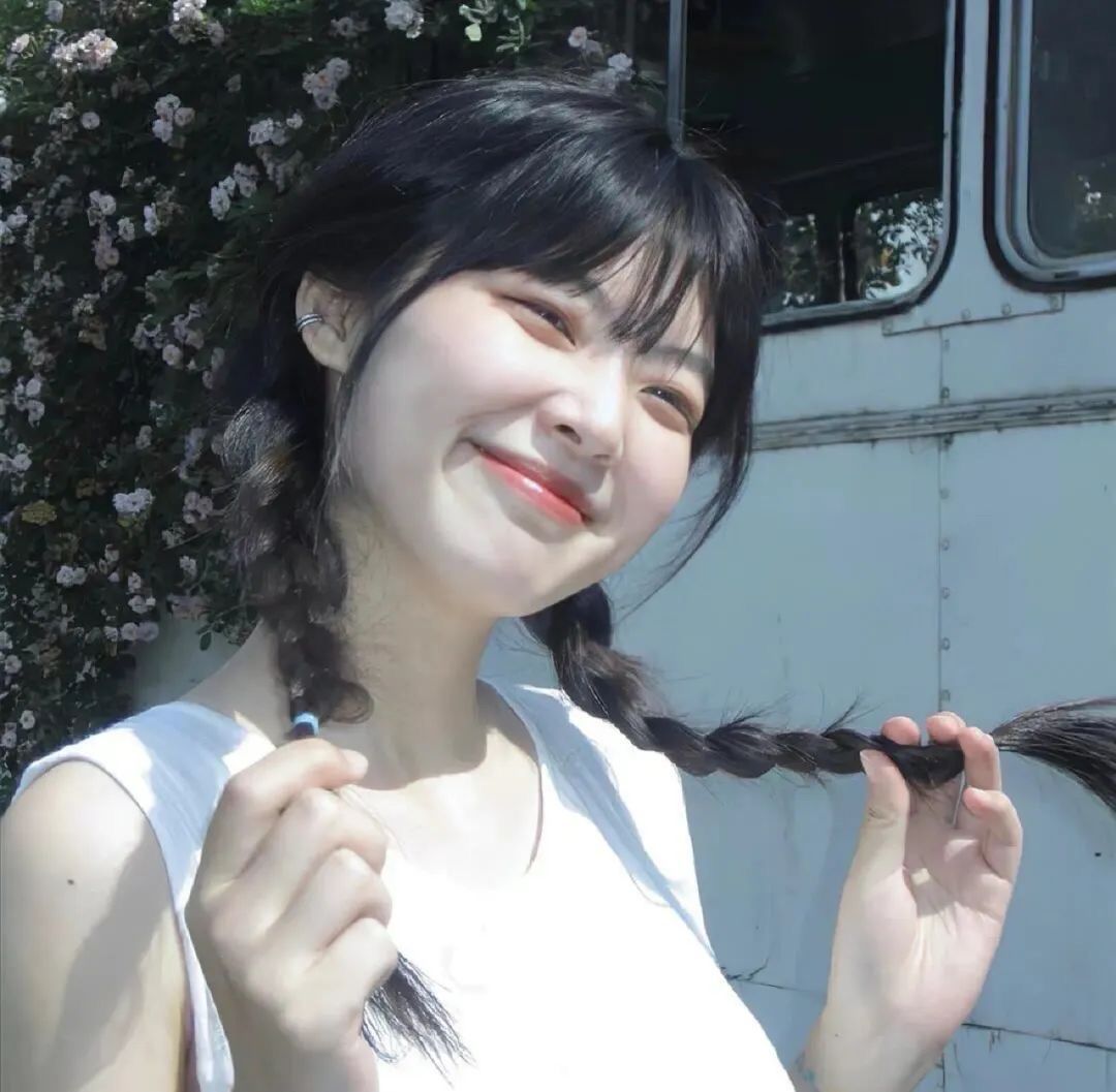 美女照片大全壁纸高清_美女照片手机挡脸头像