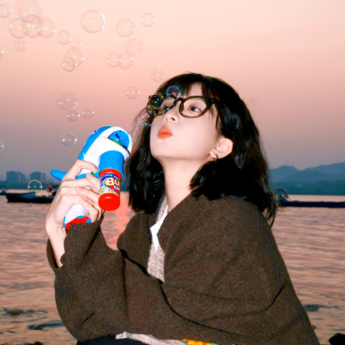 美女图片微信头像侧脸_美女壁纸手机壁纸