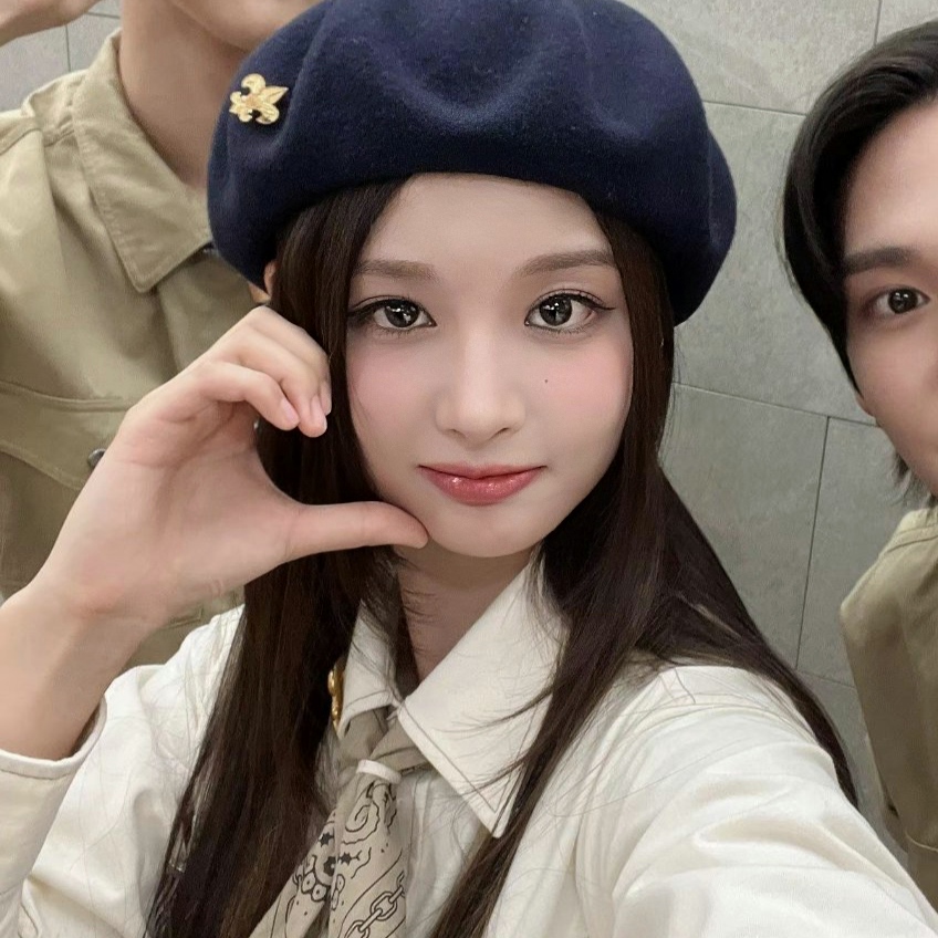美女图片微信头像真人背影_美女图片微信头像高清头像