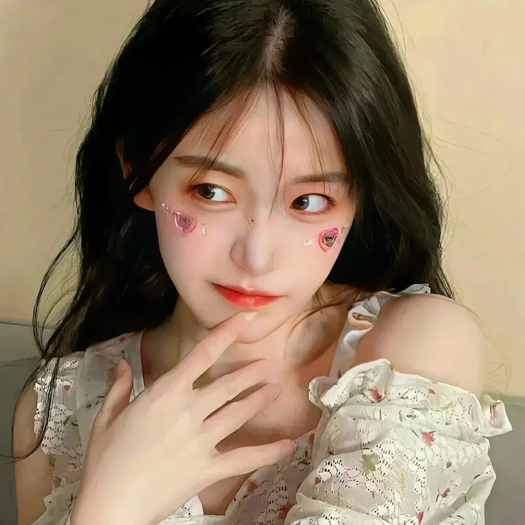 美女高雅造型_美女图片微信头像