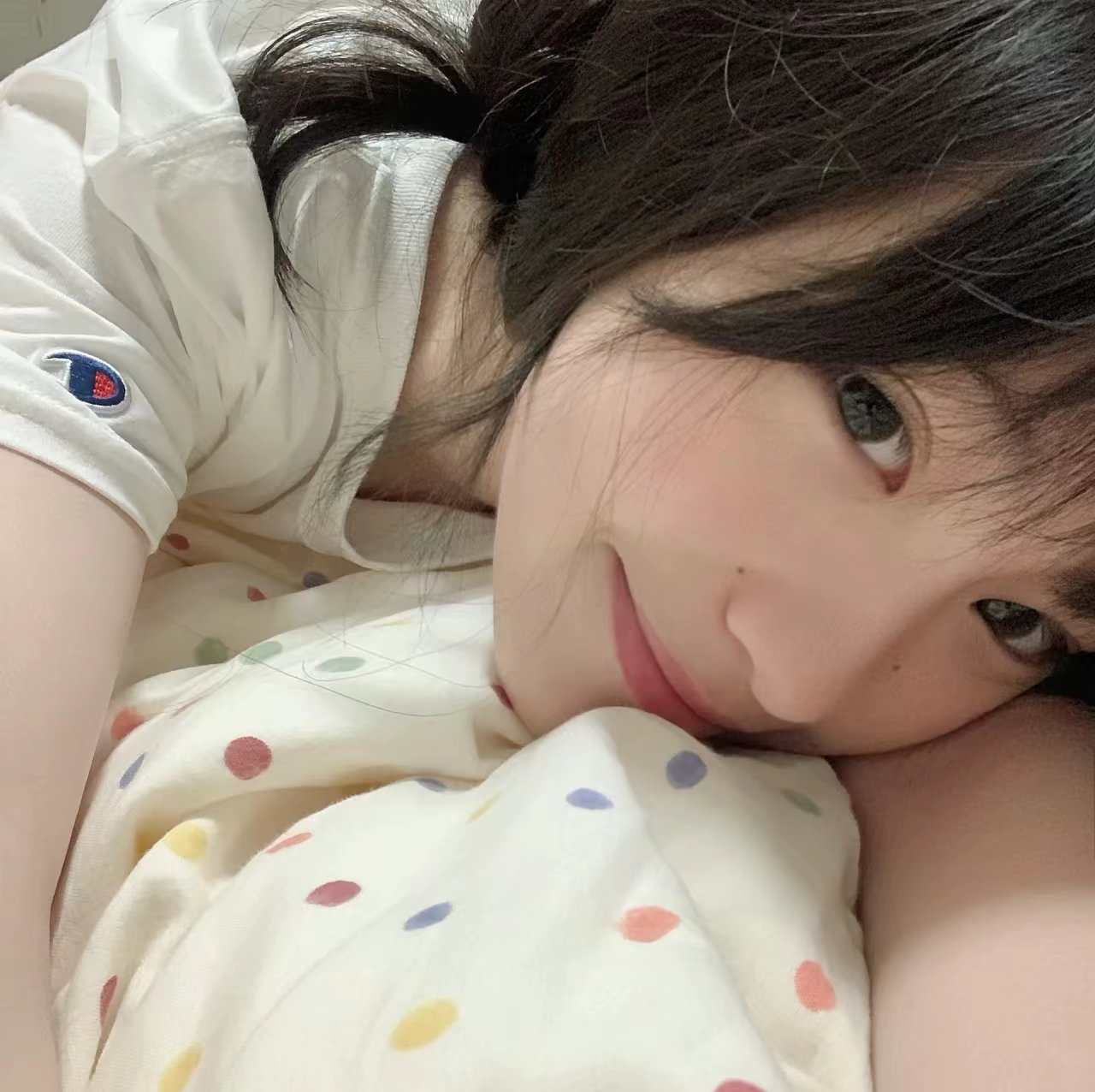 美女壁纸_美女高雅造型