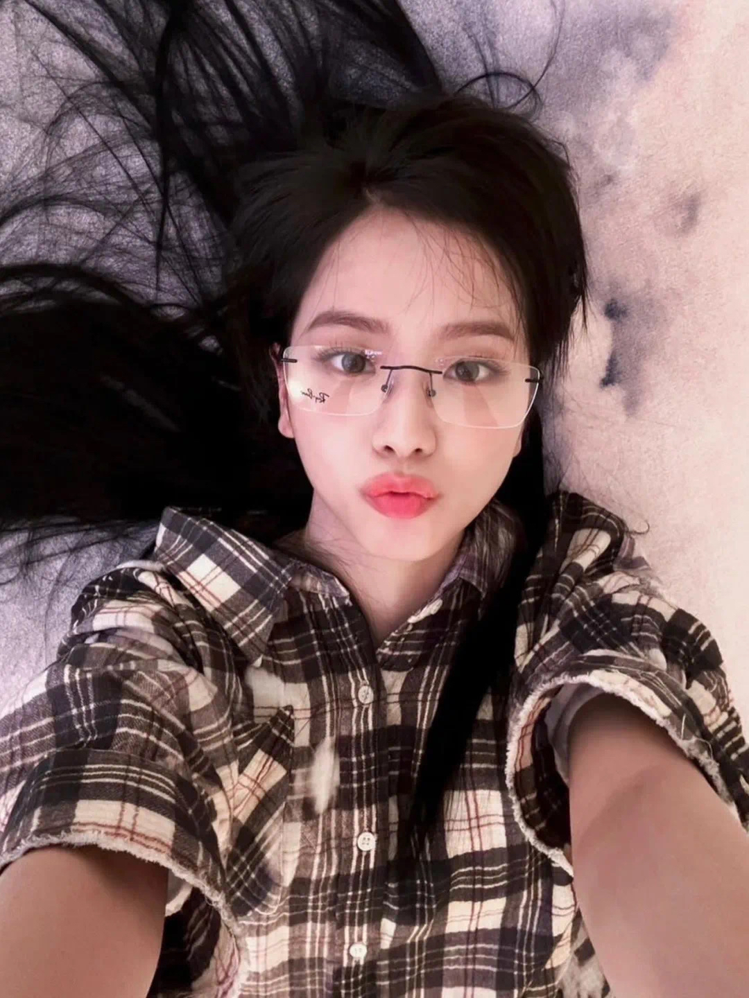 美女图片微信头像背影高清_美女图片微信头像背影
