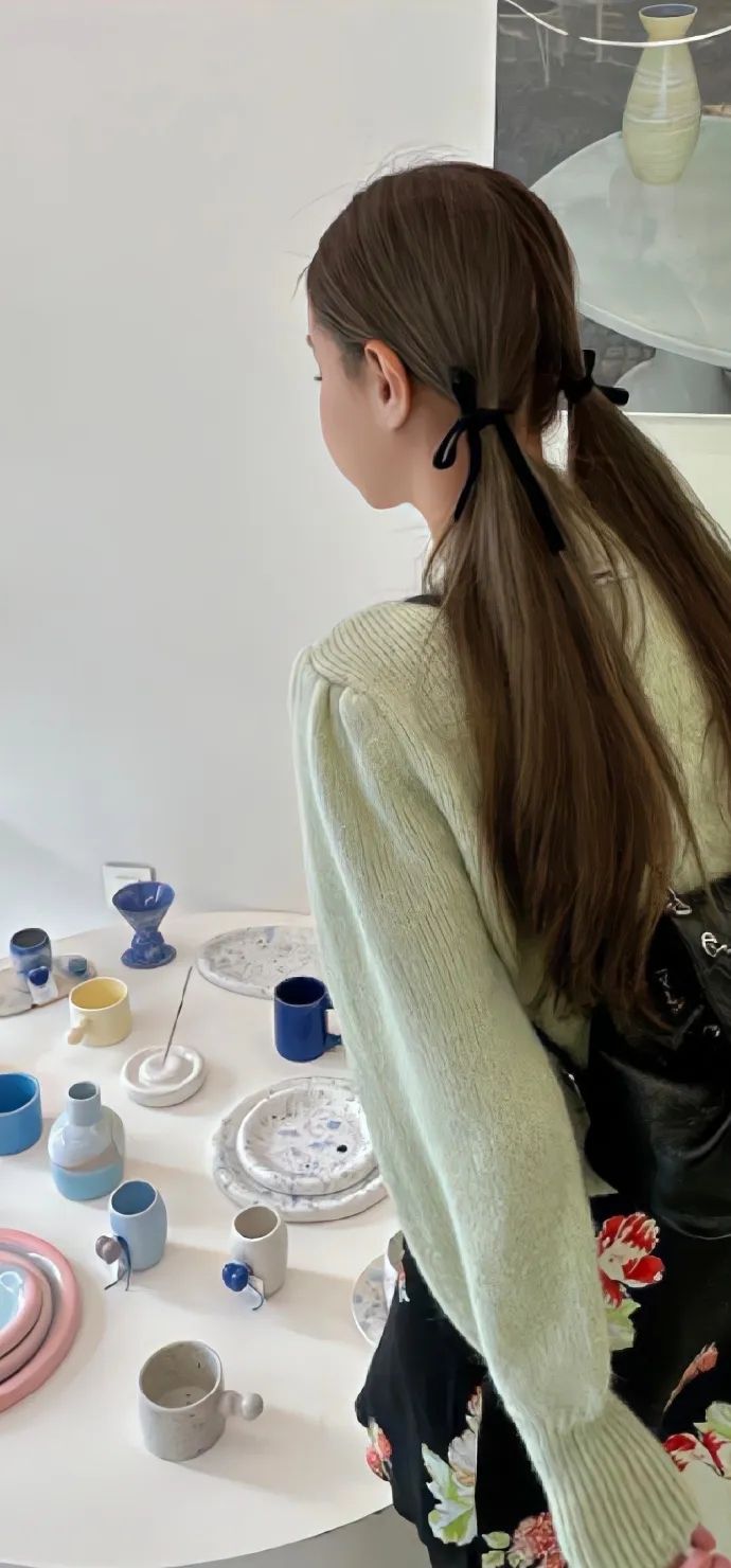 美女头像真人高冷_美女壁纸