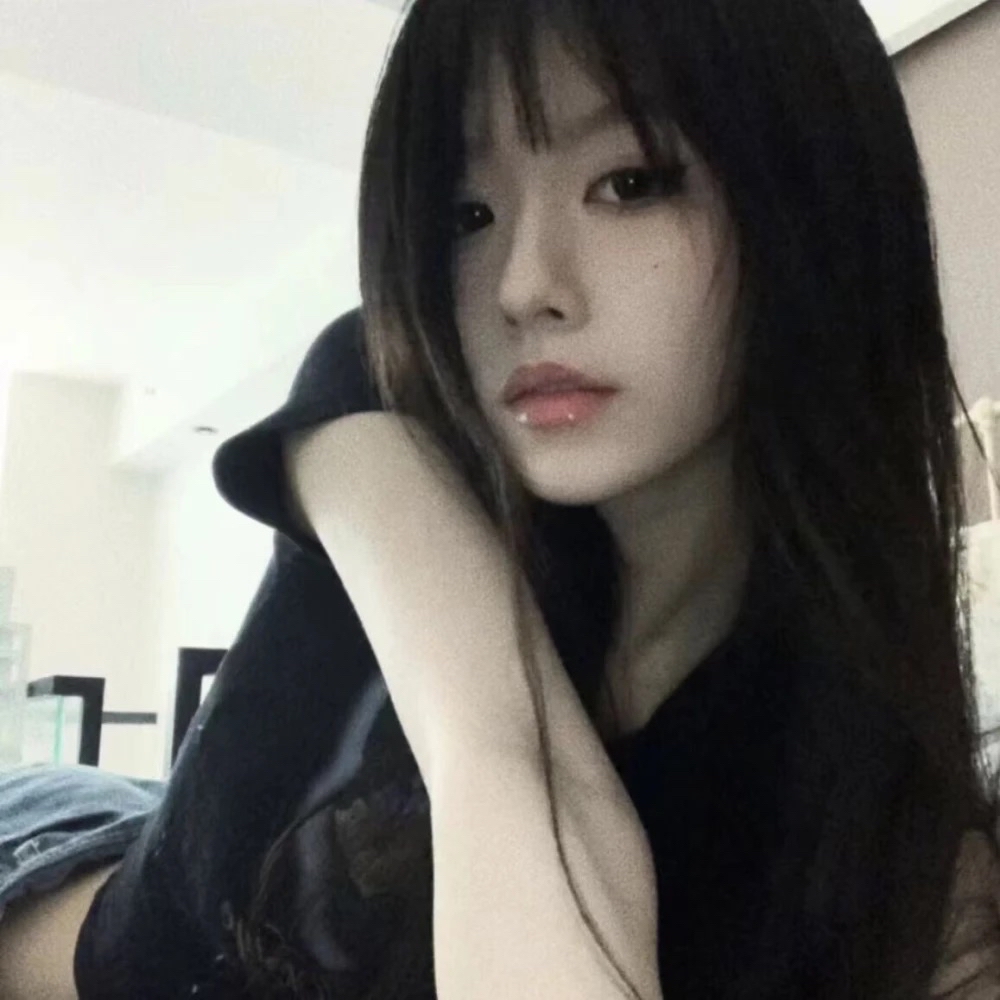 美女照片游泳卡通_美女照片背影侧面唯美