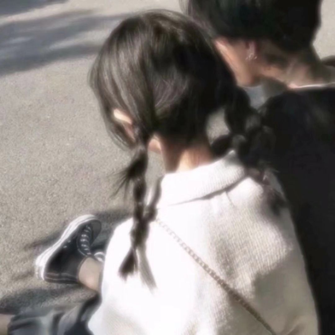 美女高雅造型_美女头像真人职业