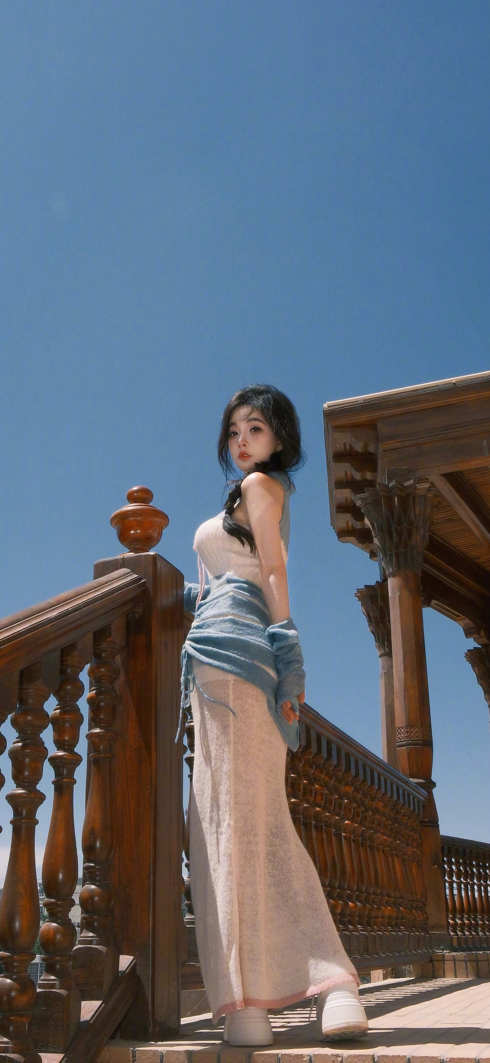 美女照片背影侧面_美女壁纸手机壁纸