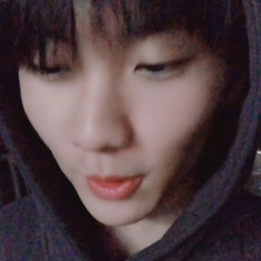 美女壁纸手机壁纸_美女照片头像霸气