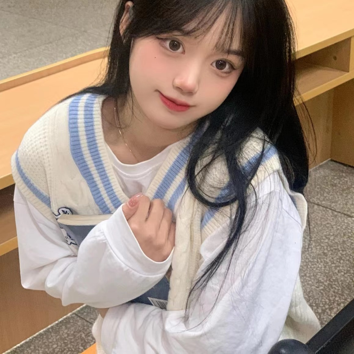 美女照片头像霸气_美女头像真人头像高冷