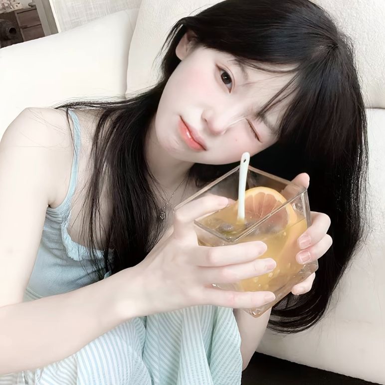 美女壁纸手机壁纸图片身材养眼_美女自拍