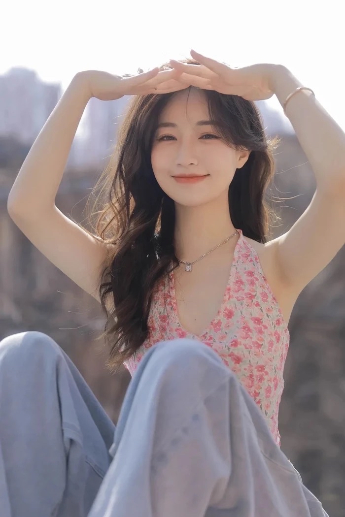 美女头像高冷_美女自拍