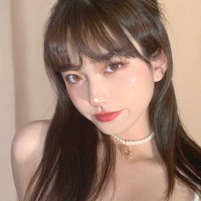 美女壁纸_美女头像真人