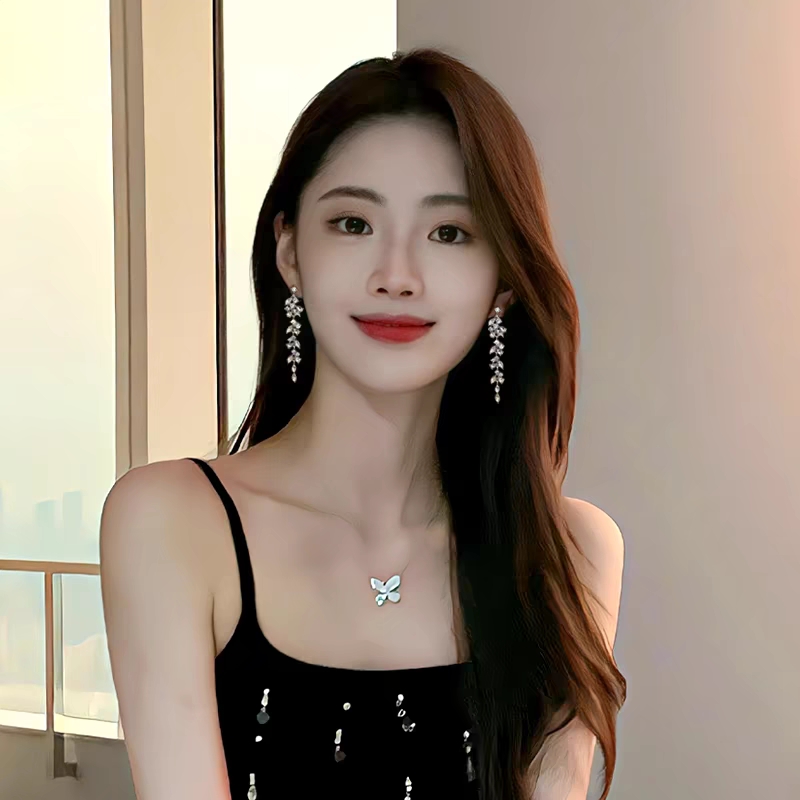 美女照片游泳中国_美女照片。