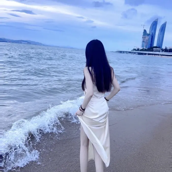 美女头像真人高冷_美女头像真人背影