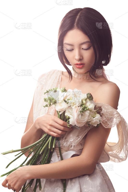 严肃的女孩在黑暗中思考_美女图片微信头像侧面