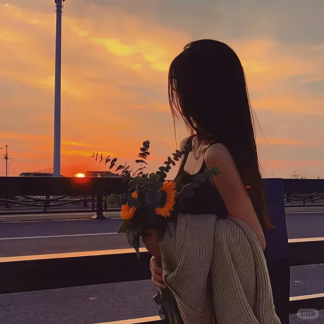 光影头像_美女头像真人可爱
