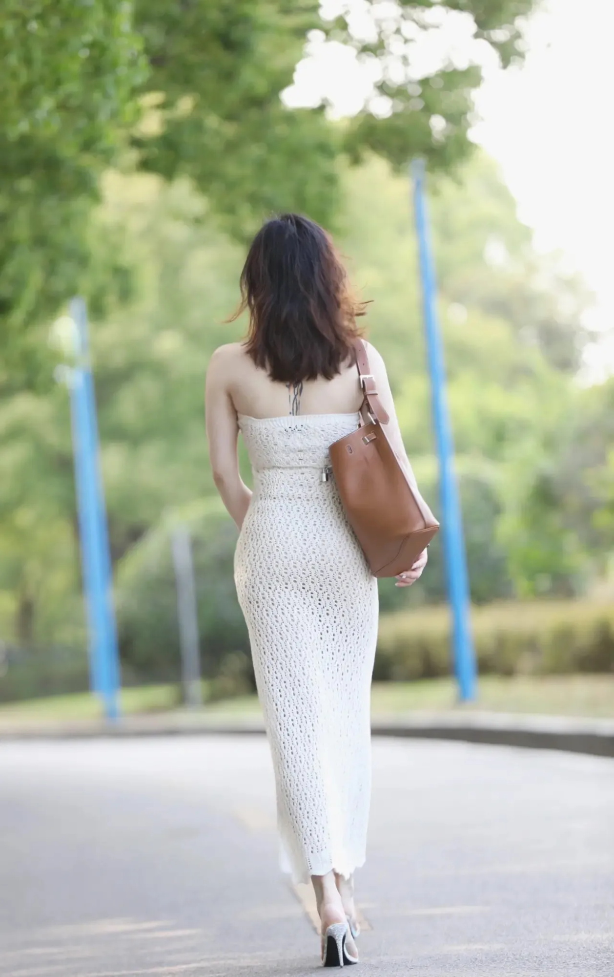 三八妇女节双重曝光女性剪影背景_美女照片头像真人图片