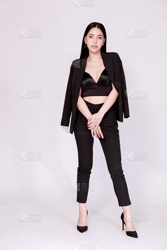 服装服饰女模特_美女壁纸4k高清清纯