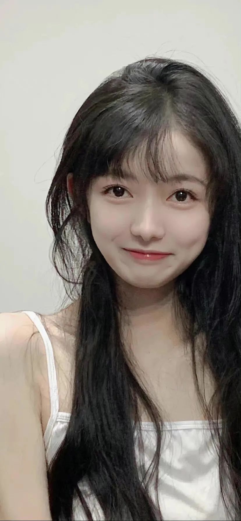 美女壁纸图片2025最新款_美女壁纸