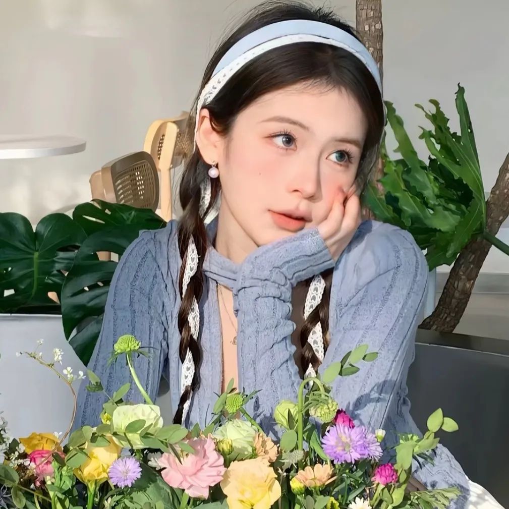 美女壁纸动漫_美女头像
